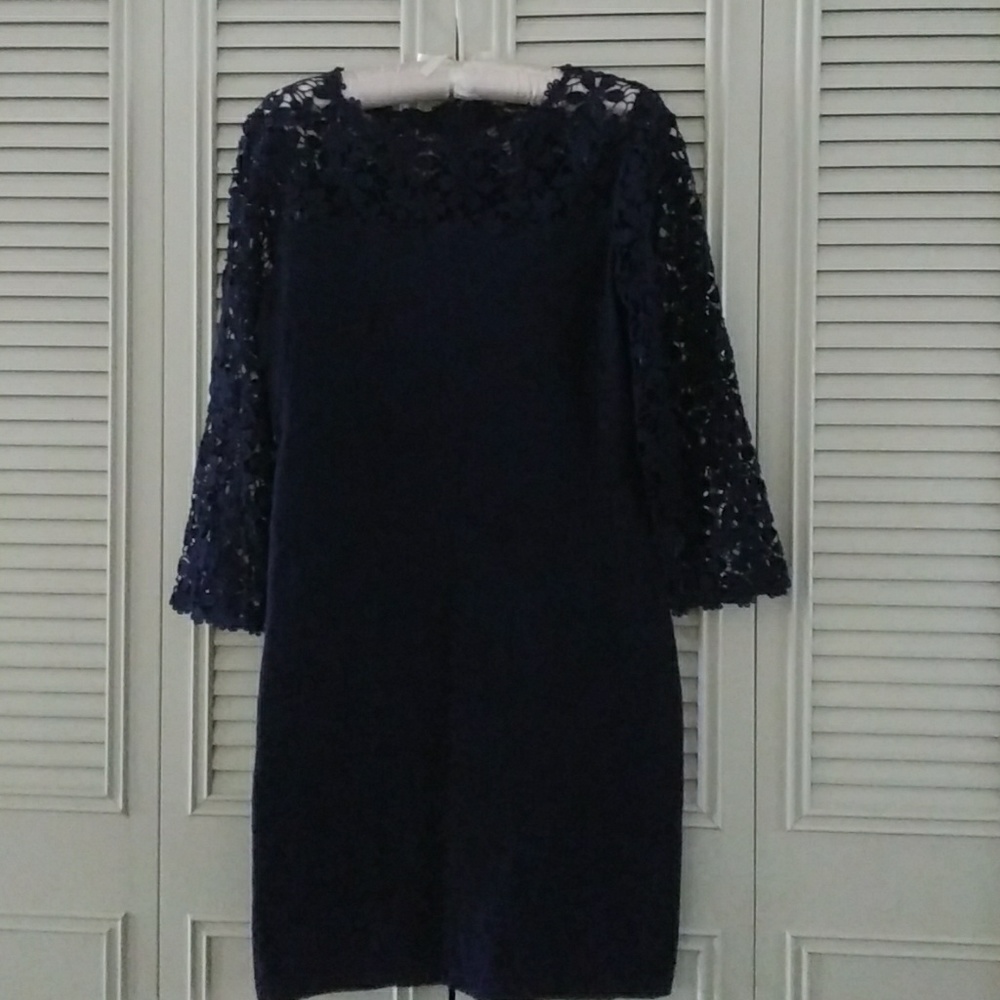 British brand knit dress with lace detail - Picture 4 of 7